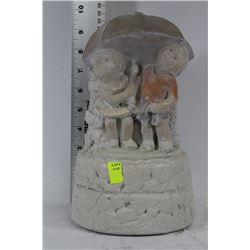 BOY AND GIRL GARDEN ORNAMENT