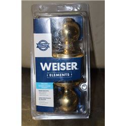 WEISER BED & BATH DOOR KNOB SET