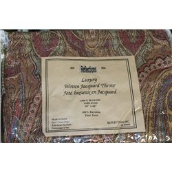 100% RAYON LUXURY WOVEN JACQUARD THROW