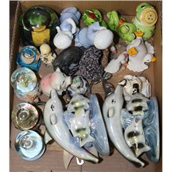 FLAT OF SMALL GLOBES & ORNAMENTS