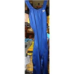 SPEEDO AQUABLADE WOMANS SIZE 32