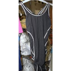 SUGOI SWIM RACER WOMANS SIZE 32