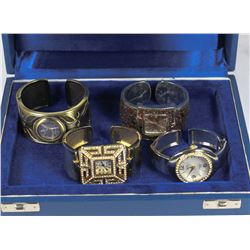 BLUE BOX WITH 4 LADIES WATCHES