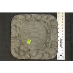 SQUARE WITH ROUNDED EDGE TURTLE STEPPING STONE