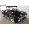 Image 11 : PURPLE 1956 FORD F-100 WITH A V8 ENGINE