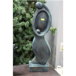 MOTHERHOOD STATUE