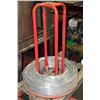 Image 1 : HEAVY DUTY COMMERCIAL RACK W WIRE