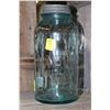 Image 1 : VINTAGE LIGHT BLUE MASON FRUIT JAR W/ LID
