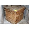 Image 1 : LARGE VINTAGE APPLE CRATE