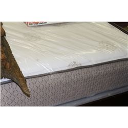 SEALY KING SIZE MATTRESS W 2 BOXSPRINGS