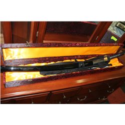 29" BLACK HANDLED SAMURAI SWORD IN SHEATH & BOX