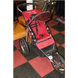 3-WHEELED STROLLER