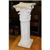 Image 1 : WHITE PEDESTAL