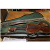 Image 1 : VINTAGE 3/4 VIOLIN WITH CASE & BOWS