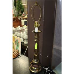 LARGE BRASS TABLE LAMP ( NO SHADE )