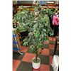 Image 1 : ARTIFICIAL FIG TREE