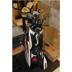 TAYLOR MADE GOLF BAG WITH CLUBS