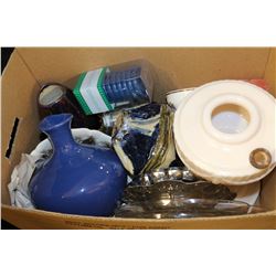 BOX WITH ASSORTED LAMPS & VASES