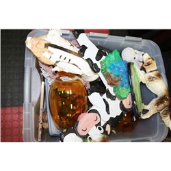 TOTE OF ASSORTED COLLECTIBLES