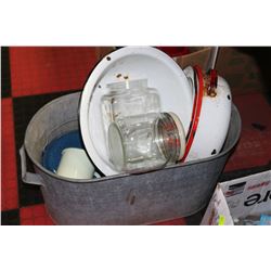 VINTAGE WASHTUB FULL OF ASSORTED ENAMELWARE