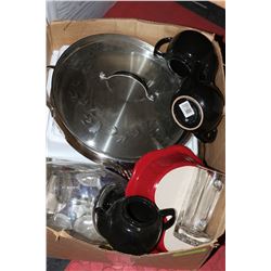 BOX OF ASSORTED KITCHEN WARES