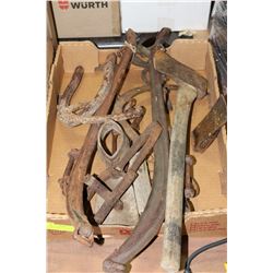 BOX OF ASSORTED VINTAGE HAND TOOLS - INCLUDES