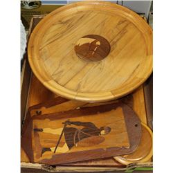 TRAY OF ASSORTED WOODEN ART PIECES