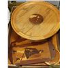 Image 1 : TRAY OF ASSORTED WOODEN ART PIECES
