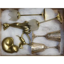 FLAT OF ASSORTED BRASS FIGURES