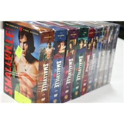 SMALLVILLE COMPLETE SERIES DVD SET