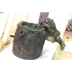 FROG FOUNTAIN