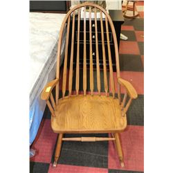 LARGE ROCKING CHAIR