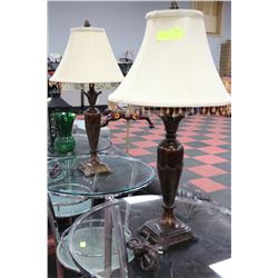 PAIR OF LAMPS