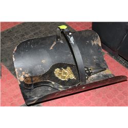 VINTAGE FIREPLACE FIREWOOD TRAY