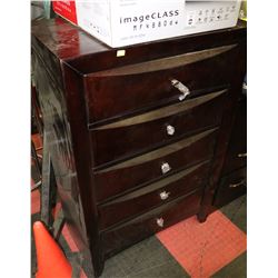 5 DRAWER CHEST OF DRAWERS