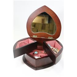 LARGE HEART SHAPED JEWELLERY BOX WITH CONTENTS