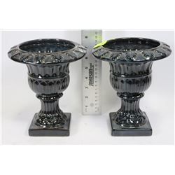 2 BLACK GLASS DECORATIVE PLANTERS