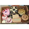 Image 1 : FLAT OF WOOD AND CERAMIC TRINKET BOXES