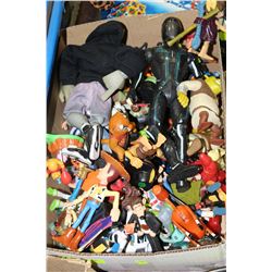 LARGE BOX W/ WALT DISNEY CHARACTERS &