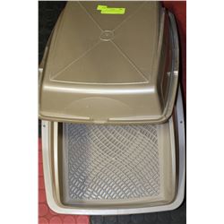 CAT LITTER BOX WITH SIFTING TRAY