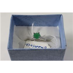 .925 SILVER NATURAL EMERALD RING SIZE 5.5