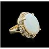 Image 2 : 14KT Yellow Gold 4.68ct Opal and Diamond Ring