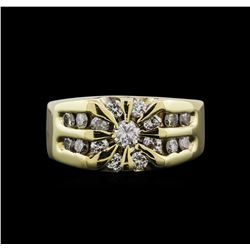 1.00ctw Diamond Ring - 14KT Yellow Gold