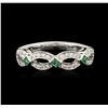 Image 1 : 14KT White Gold 0.10ctw Emerald and Diamond Ring