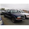 Image 2 : 00 Chevrolet S-10 2 Dr  Extended Cab Stepsi - OT - `DRIVE