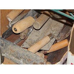 BOX OF TROWELS