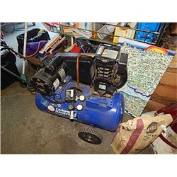 CAST IRON COMPRESOR - USA MADE -  4 HP; 4 GALLON TANK; 125 PSI; BRAND NEW APPROX $700