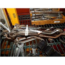 BUNDLE OF WRENCHES