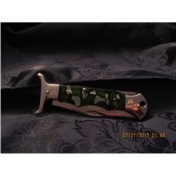 FOLDING KNIFE (CAMO)