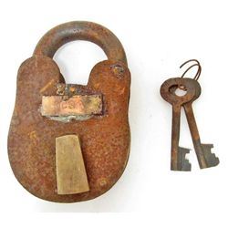 CSA IRON PADLOCK W/ KEYS